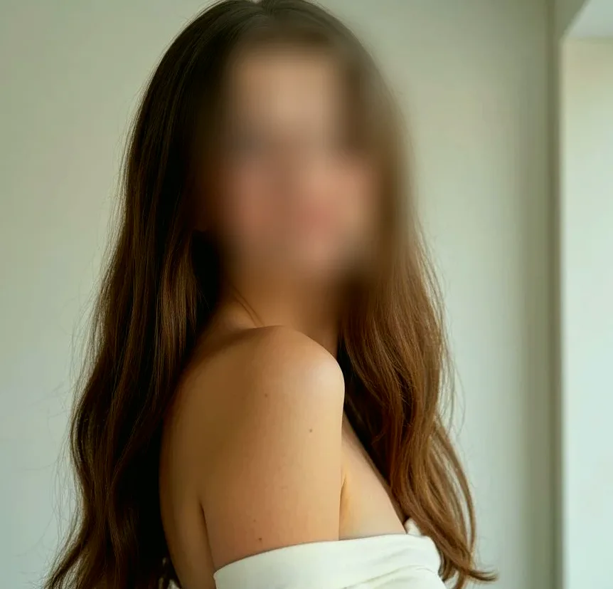 Lara, 26 años